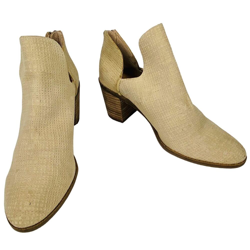 Lucky Brand Powe Booties 7 Beige 2.5" Block Heel Back Zipper